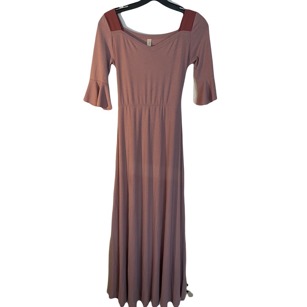 Masked Queen Elegant Mauve Maxi Dress size small (see measurements)